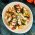 Азиялық стильдегі аралас салатпен жылы жылқы етінен жасалған салат - Бағасы: 2390